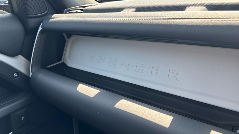 Land Rover Defender 3.0 D250 S 90 3dr Auto Diesel Estate